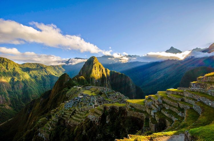 マチュピチュの事ならグラマラスヴォヤージュへインティ・ライミ（Inti Raymi ）を観に行くツアー