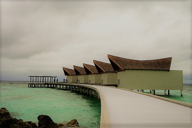 モーベンピック リゾート クレディヴァル モルディブ｜Mӧvenpick Resort Kuredhivaru Maldivesの高級水上スパ