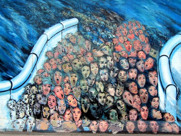 芸術に溢れるベルリンの壁 あれから30年 名古屋のオーダーメイド旅行専門 グラージュ ハネムーン 海外旅行 クルーズ お得な旅行の見積 予約