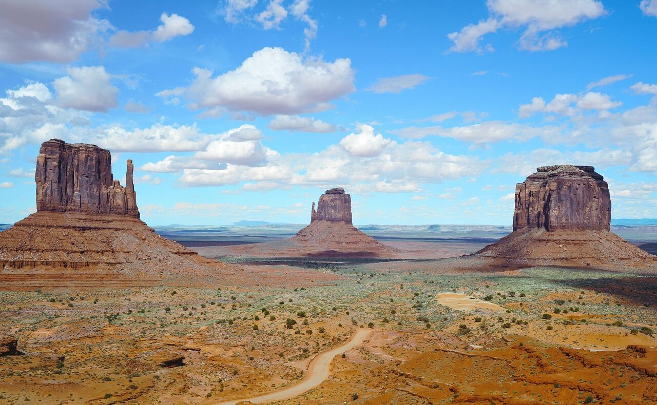 アリゾナ州旅行・観光,アメリカ旅行,モニュメントバレー