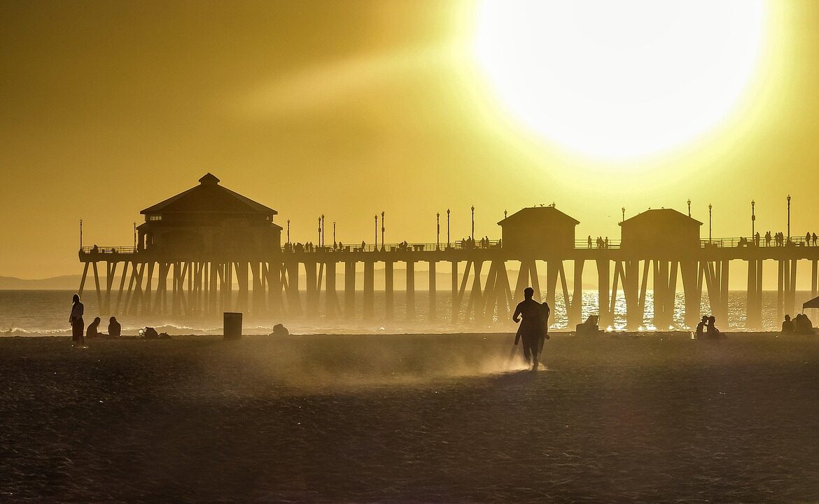 カリフォルニア州旅行　ハンティントンビーチ　アメリカ　サーフィンの聖地