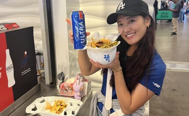 ドジャースタジアムでの楽しみの一つが球場ご飯ですね