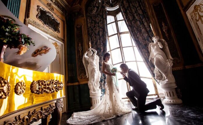 イタリアベニスの貴族の邸宅でプロポーズ撮影。