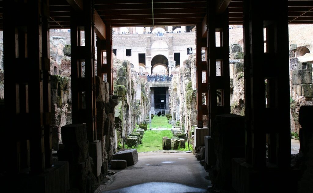 地下遺構「イポジェオ」（Hypogeum）