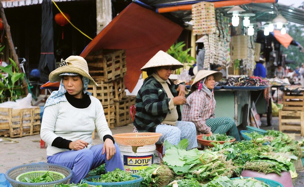 ホイアンの市場。