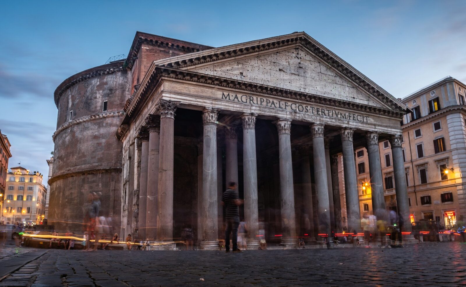 パンテオンは古代コンクリート技術の結晶。