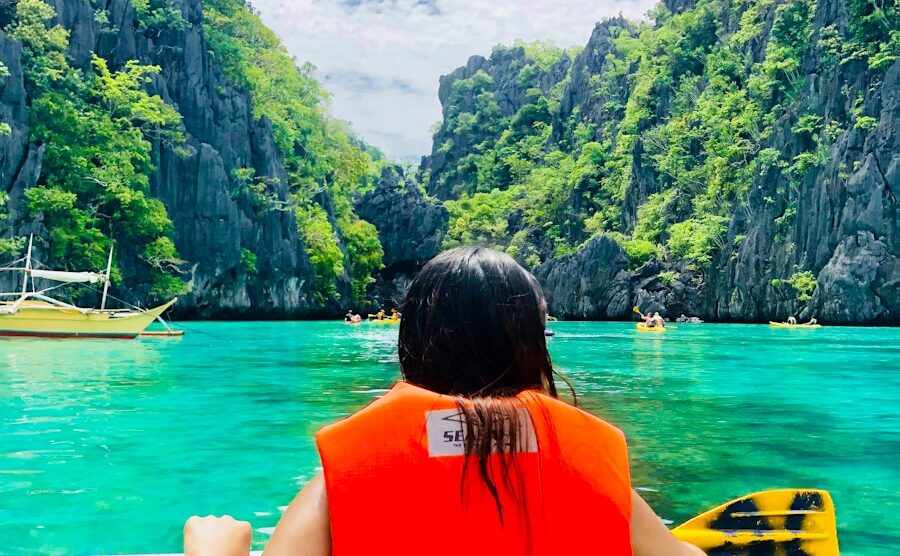 KAYAKKING AT EL NIDO
